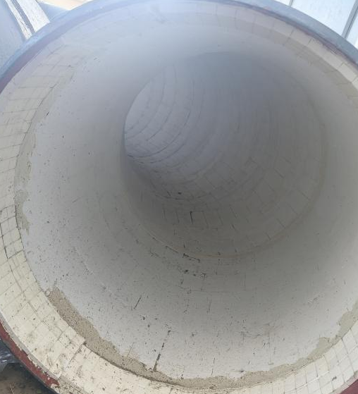 氧化铝耐磨陶瓷片在工业管道中的耐磨防护应用及优势研究